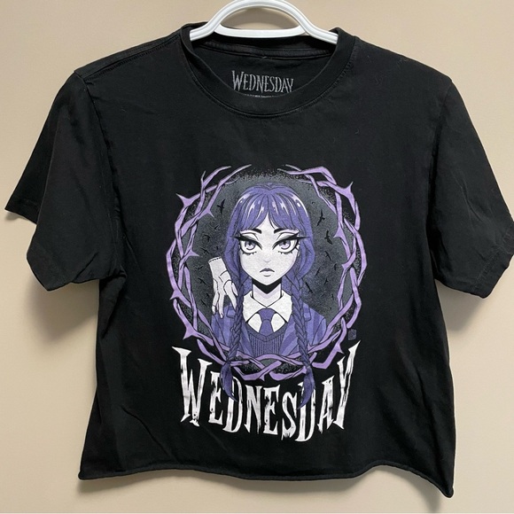 Wednesday Adams & Thing Black Cropped Tee Women’s Small - Picture 1 of 6